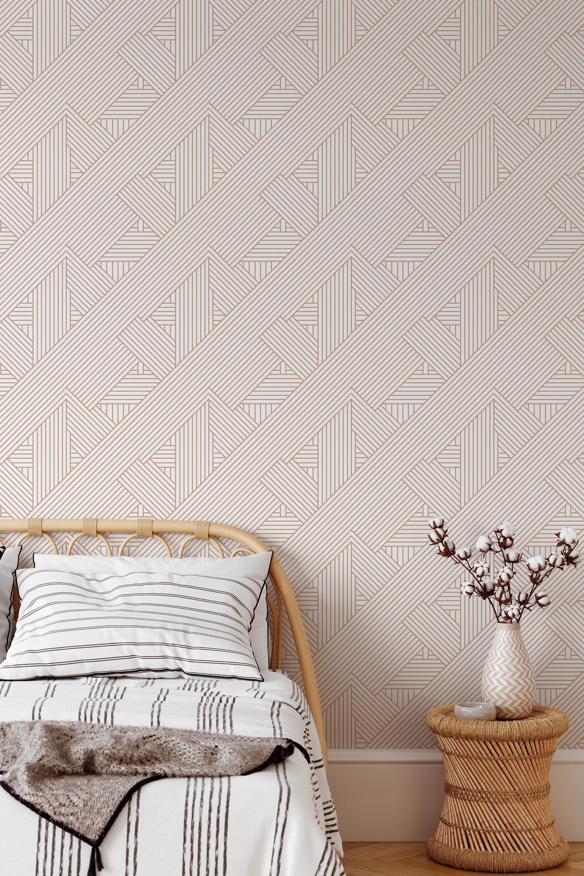 Self-adhesive wallpaper with an abstract striped design in a geometric pattern of angled lines in beige and white tones, adding a modern and sophisticated touch to the room.