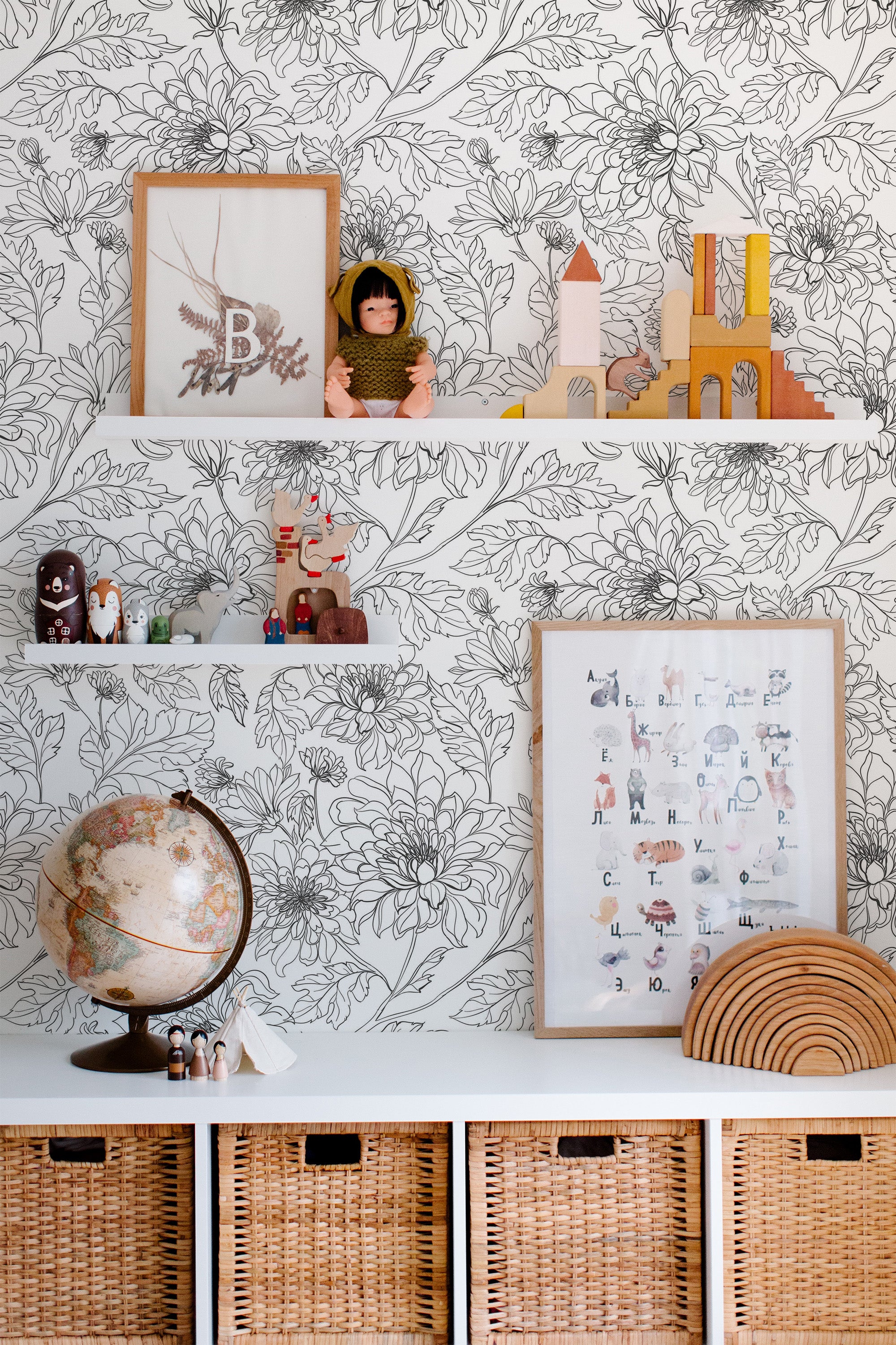 Self-adhesive wallpaper with a vintage floral line art design, showcasing detailed black and white botanical illustrations on a light background, creating a classic and elegant room decor.