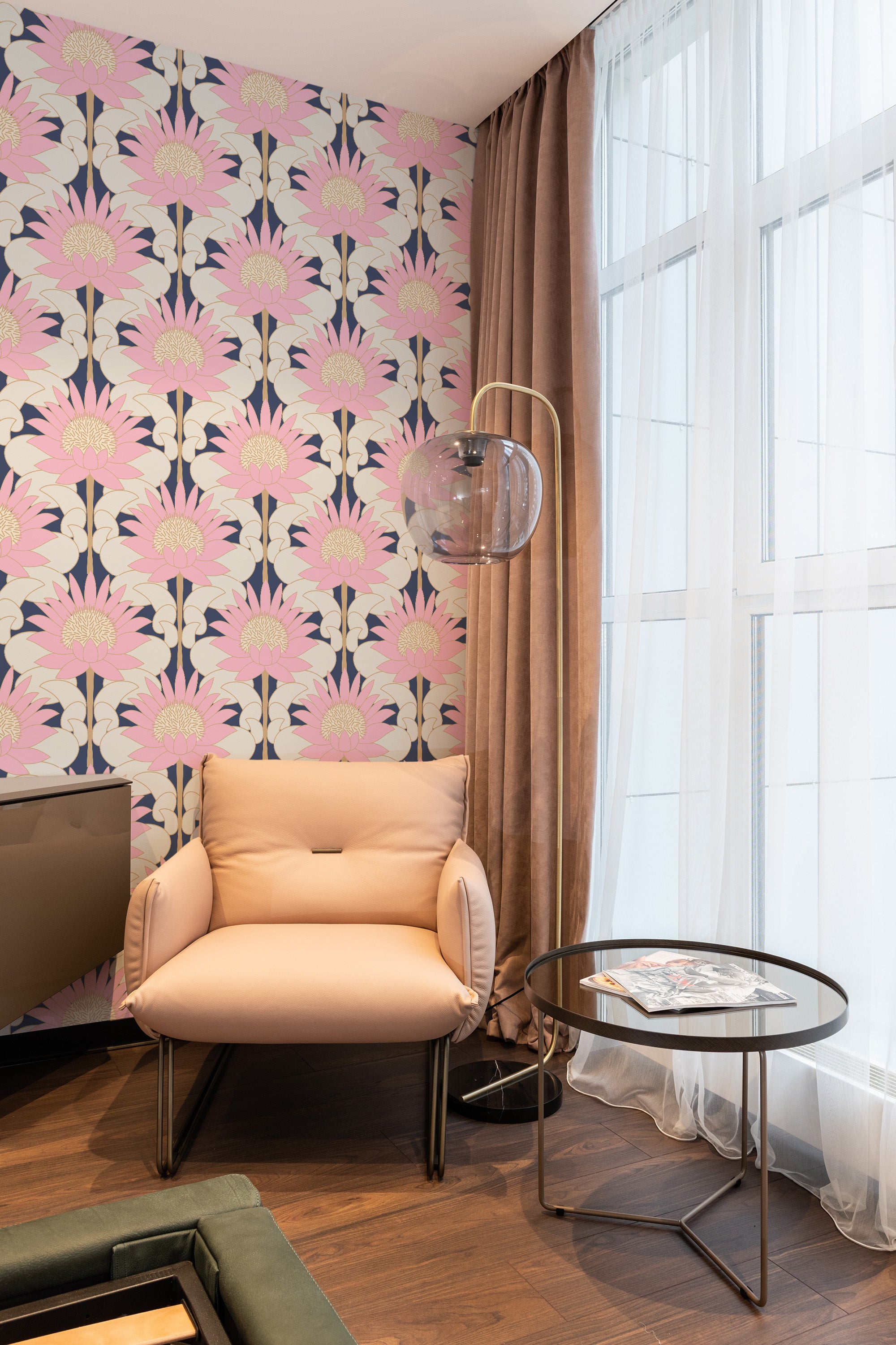 Wallpaper with an Art Deco flower design, combining soft pink floral patterns on a dark blue background, creating a vintage yet elegant aesthetic. Traditional wallpaper.