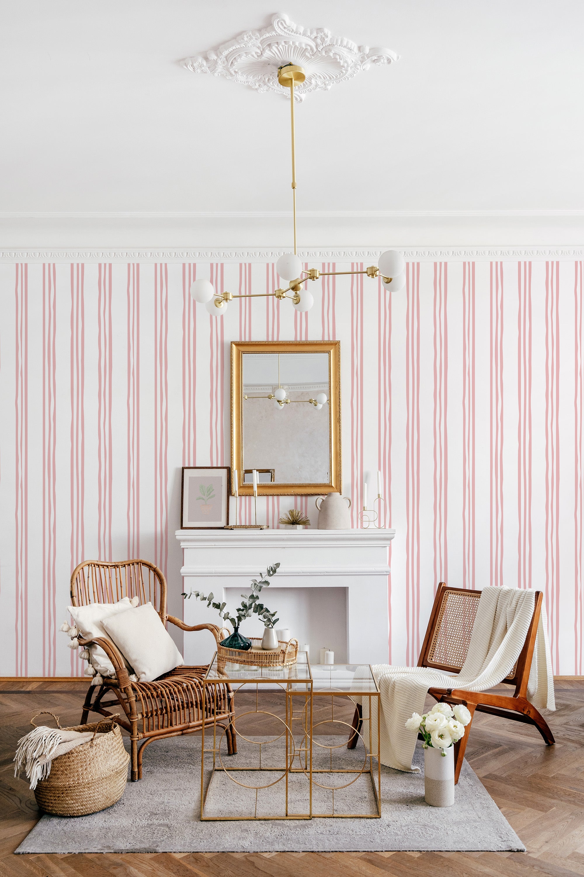 Striped wallpaper with alternating red and white vertical lines, creating a classic and elegant pattern. The stripes are evenly spaced, giving the room a balanced and harmonious look, complemented by the other decor elements. This is traditional wallpaper.